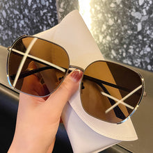 Load image into Gallery viewer, Fashion Large Frame Sunglasses Comfortable Unpolarized Sunglasses UV Protection Metal Frame Outdoor Sunglasses