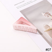 Load image into Gallery viewer, Frosted Gradient Pink Hairpin Sweet Plastic Hair Clip Fashion Simple Headwear Hair Accessories for Women