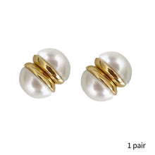 Load image into Gallery viewer, 1 Pair Magnetic Artificial Pearl Ear Clip Without Ear Hole Ear Stud Summer Magnetic Therapy Weight Loss Women Earrings