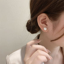 Load image into Gallery viewer, 1 Pair Magnetic Artificial Pearl Ear Clip Without Ear Hole Ear Stud Summer Magnetic Therapy Weight Loss Women Earrings