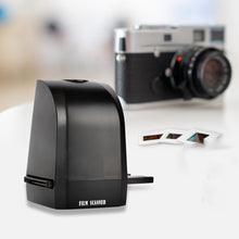 Load image into Gallery viewer, 135 Film Slide Scanner Converter Portable Negative Film Scanner 8 Megapixel CMOS Slides & Negatives to Digital JPEG Photos