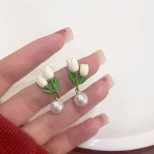 Load image into Gallery viewer, Tulip Flower Pearl Earrings Simple Temperamental Alloy Ear Studs Earrings Jewelry Accessories for Women