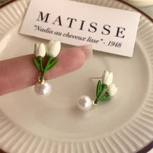 Load image into Gallery viewer, Tulip Flower Pearl Earrings Simple Temperamental Alloy Ear Studs Earrings Jewelry Accessories for Women