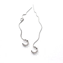 Load image into Gallery viewer, 1PC Fashion Sweet Personalized Zircon Long Ear Line Wave Lace Ear Clip Jewelry Gift for Women
