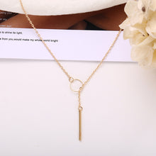 Load image into Gallery viewer, Fashion Simple Retro Sweet Elegant Metal Circle Pendant Clavicle Chain Necklace Women Jewelry Gift
