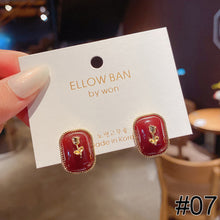 Load image into Gallery viewer, 1 Pair Women Simple Silver Needle Pearl Cat's Eye Stone Stud Fashion Jewelry Eardrop Earrings
