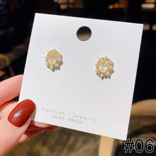 Load image into Gallery viewer, 1 Pair Women Simple Silver Needle Pearl Cat's Eye Stone Stud Fashion Jewelry Eardrop Earrings

