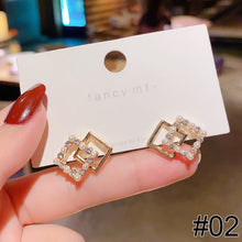 Load image into Gallery viewer, 1 Pair Women Simple Silver Needle Pearl Cat's Eye Stone Stud Fashion Jewelry Eardrop Earrings
