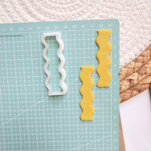 Load image into Gallery viewer, Minimalistic Style Polymer Clay Cutter Cutting Mold DIY Earrings Botanical Geometrical Shape Polymer Clay Molds for Jewelry Earrings Making
