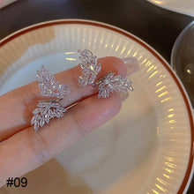 Load image into Gallery viewer, Fashion Vintage Earrings Niche Alloy Ear Studs Earrings Women Temperamental Earrings Jewelry Accessories
