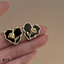 Load image into Gallery viewer, Fashion Vintage Earrings Niche Alloy Ear Studs Earrings Women Temperamental Earrings Jewelry Accessories
