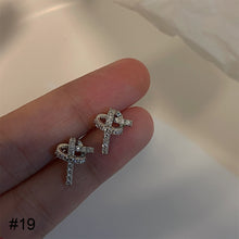 Load image into Gallery viewer, Fashion Vintage Earrings Niche Alloy Ear Studs Earrings Women Temperamental Earrings Jewelry Accessories
