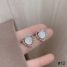 Load image into Gallery viewer, Versatile Niche Earrings Fashion Delicate Alloy Ear Studs Zircon Pearl Earrings Women Jewelry Accessories
