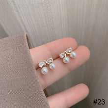 Load image into Gallery viewer, Versatile Niche Earrings Fashion Delicate Alloy Ear Studs Zircon Pearl Earrings Women Jewelry Accessories
