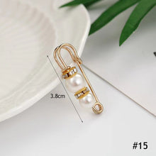 Load image into Gallery viewer, Temperamental Imitation Pearl Brooch Multifunctional Waist Retraction Pin Decoration Buckle Brooch Clothing Accessory
