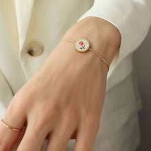 Load image into Gallery viewer, Sweet Tulip Bracelet Light Luxury High Sense Design Fashionable Temperament Simple and Versatile Bracelet Versatile Bracelet
