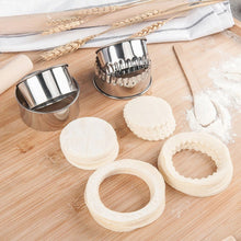 Load image into Gallery viewer, 3PCS Round Stainless Steel Biscuit Mold Dumpling Skin Cutting Mold DIY Biscuit Pastry Cake Baking Tools Kitchen Baking Gadget
