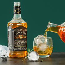 Load image into Gallery viewer, 4 Hole Ice Cube Makers Round Ice Ball Mold Whisky Cocktail Vodka Ball Ice Mould Bar Ice Cream Maker Party Bar Supplies Kitchen Tools
