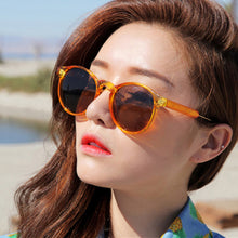 Load image into Gallery viewer, Fashion Retro Round Sunglasses Men Glasses Female Trendy Polarized Large Frame Sunglasses Shades for Women
