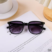 Load image into Gallery viewer, Creative Square Frame Polarized Sunglasses UV Protection Sunglasses Men and Women Outdoor Travel Glasses
