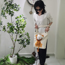 Load image into Gallery viewer, Lion-shaped Shoulder Bag Can Be Exposed Pet Canvas Bag for Cats and Dogs Tote Bag Small Pet Carrier Bag Fashionable Breathable

