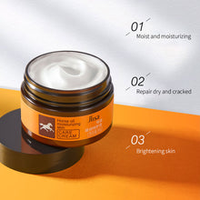 Load image into Gallery viewer, Horse Oil Moisturizing Skin Care Cream Autumn and Winter Nourishing Moisturizing Cream Repairing Dry Cracks Moisturizing Face Cream
