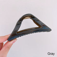 Load image into Gallery viewer, Women Simple Temperamental Hollow Hairpin Hair Claw Clip Exquisite Resin Hair Clip Headwear Hair Accessory

