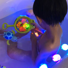 Load image into Gallery viewer, Baby Bath Toys Cute Luminous Floating Animals Swimming Water Light Play Fun Bathroom Bathtub Fishing Net Toy for Kids Gift
