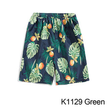 Load image into Gallery viewer, Summer Seaside Vacation Floral Shorts Men's Five-quarter Pants Casual Large Size Hawaiian Shorts Loose Beach Pants - Leaf Style
