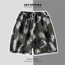 Load image into Gallery viewer, Summer Seaside Vacation Floral Shorts Men's Five-quarter Pants Casual Large Size Hawaiian Shorts Loose Beach Pants - Leaf Style
