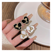 Load image into Gallery viewer, Wave Edge Heart Shaped Flower Earrings Fashionable Niche Alloy Tulip Ear Studs Earrings Jewelry Accessories
