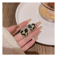 Load image into Gallery viewer, Wave Edge Heart Shaped Flower Earrings Fashionable Niche Alloy Tulip Ear Studs Earrings Jewelry Accessories
