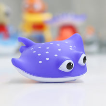 Load image into Gallery viewer, Children's Bathroom Bathing Pool Water Spray Toy Enamelled Fish-Shaped Sea Animal Diving Floating Figure
