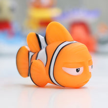 Load image into Gallery viewer, Children's Bathroom Bathing Pool Water Spray Toy Enamelled Fish-Shaped Sea Animal Diving Floating Figure
