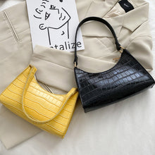 Load image into Gallery viewer, Women Fashion Retro Casual Totes Shoulder Bag Underarm Bag Chain Crossbody Bag Solid Color PU Leather Handbag
