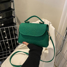 Load image into Gallery viewer, Retro Bags For Women Handbags Designer Luxury Square Crossbody Bags Female Totes Shoulder Handbags Ladies Tote Bags
