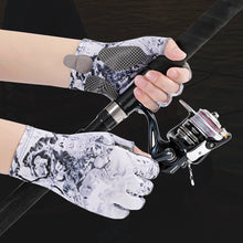 Load image into Gallery viewer, Summer Ice Silk Sunscreen Luya Gloves Men's Half Finger Outdoor Sweat-Absorbing Breathable Anti-Slip Anti-Thorn Gloves Tiger Mouth Thickened Elastic Sports Fishing Equipment
