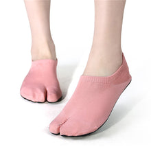 Load image into Gallery viewer, Two-Toe Socks Shoes Portable Sports Shoes Fitness Running Yoga Equipment Outdoor Quick Dry Beach Drive Sea Water Sports Upstream Stream Shoes
