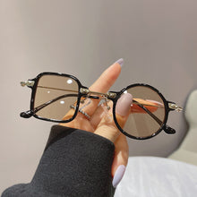 Load image into Gallery viewer, Women Men Steampunk Square Round Anti-UV Sunglasses Luxury Personality Sun Glasses Punk Shades Eyewear Eyeglasses
