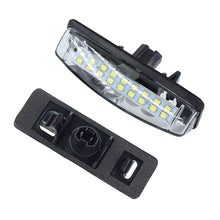 Load image into Gallery viewer, 1PC LED Car License Plate light Bulb 18LEDs CanBus For Toyota Camry 40 V40 XV40 Aurion XV40 Prius Echo Belta 12V
