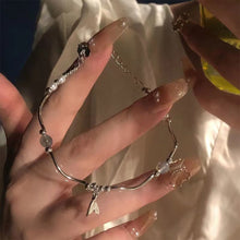 Load image into Gallery viewer, Fish Tail Splicing Bracelet Minimalist Temperamental Fishtail Pendant Love Pendant Spliced Bracelet Jewelry Accessory
