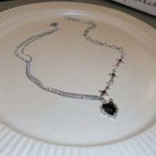 Load image into Gallery viewer, Heart Pendant Necklace Fashionable Creative Diamond Chain Splicing Necklace Clavicle Chain Jewelry Accessory
