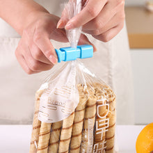 Load image into Gallery viewer, 4pcs Sealing Clip Food Preservation Bag Clip Bread Bag Fresh Storage Seal Clips Portable Snack Bag Sealer Clamp Kitchen Storage Tool
