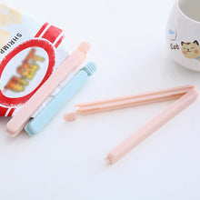 Load image into Gallery viewer, 5pcs/pack Sealing Clip Portable Bread Bag Fresh Storage Seal Clips Snack Bag Sealer Clamp Food Preservation Bag Clip Kitchen Storage Tool
