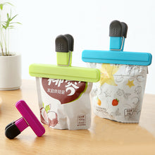 Load image into Gallery viewer, Food Bag Clips Portable Storage Bag Clips Snacks Fresh-keeping Clips Household Sealer Bags Moisture-proof Clamp Memo Notes Clips
