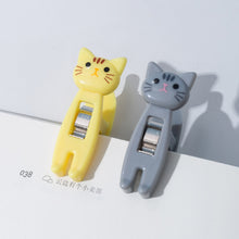 Load image into Gallery viewer, 6pcs/pack Multiple-function Cartoon Cat Clips Food Sealing Clips Snack Bag Clamps Household Decoration Clips Socks Hanging Clips
