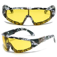 Load image into Gallery viewer, Outdoor Anti-Wind And Sand Eye Protection Cycling Glasses With Sponge Cushion Fashion Sports Sunglasses Skiing Night Vision Goggles

