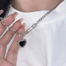 Load image into Gallery viewer, Black Heart Pendant Necklace Personalized Versatile Alloy Pin Splicing Chain Necklace Clavicle Chain Jewelry
