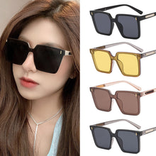 Load image into Gallery viewer, Fashion Rice Nail Square Sunglasses with Integrated Lenses for Men and Women's Travel Summer UV Resistant Sunglasses
