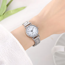 Load image into Gallery viewer, Simple Retro Versatile Quartz Women's Watch Casual Small Dial Quartz Fashion Steel Strip Ladies Wristwatches
